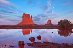 Navajo Moonrise